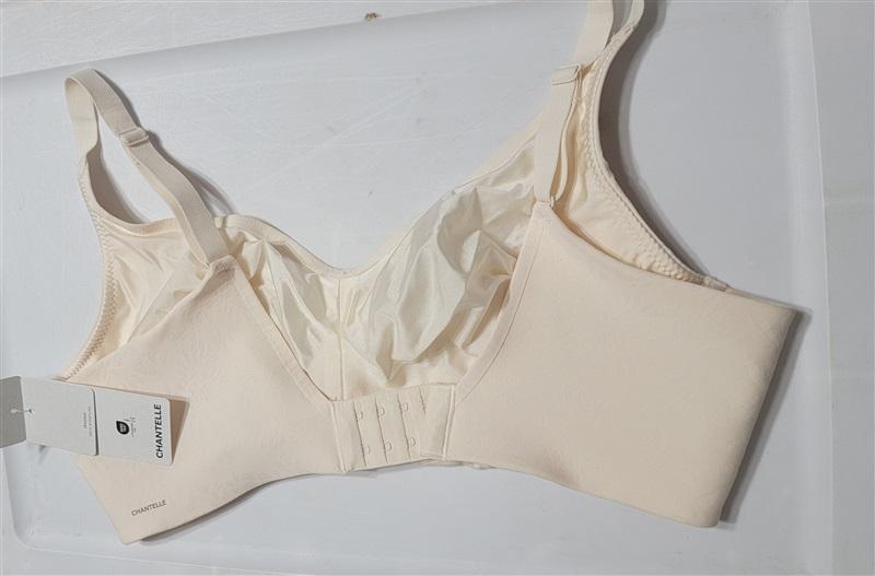 NWT Chantelle 38D Comfort Chic 18J8 Back Smoothing Wireless Bra Ivory 119952