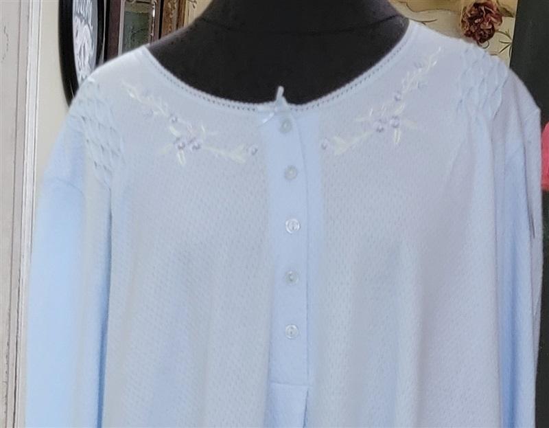 NWT Miss Elaine 3X Honeycomb Jewel Neck Long Sleeve Nightgown Blue 120032