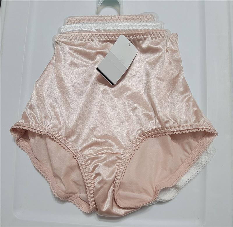 NWT Vanity Fair Radiant 5 SM 3pk Undershaper Panty Pink 120053