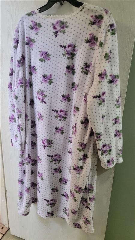 NWOT Country Store 2X Fleece 2XL Nightgown Lilac Floral 120168