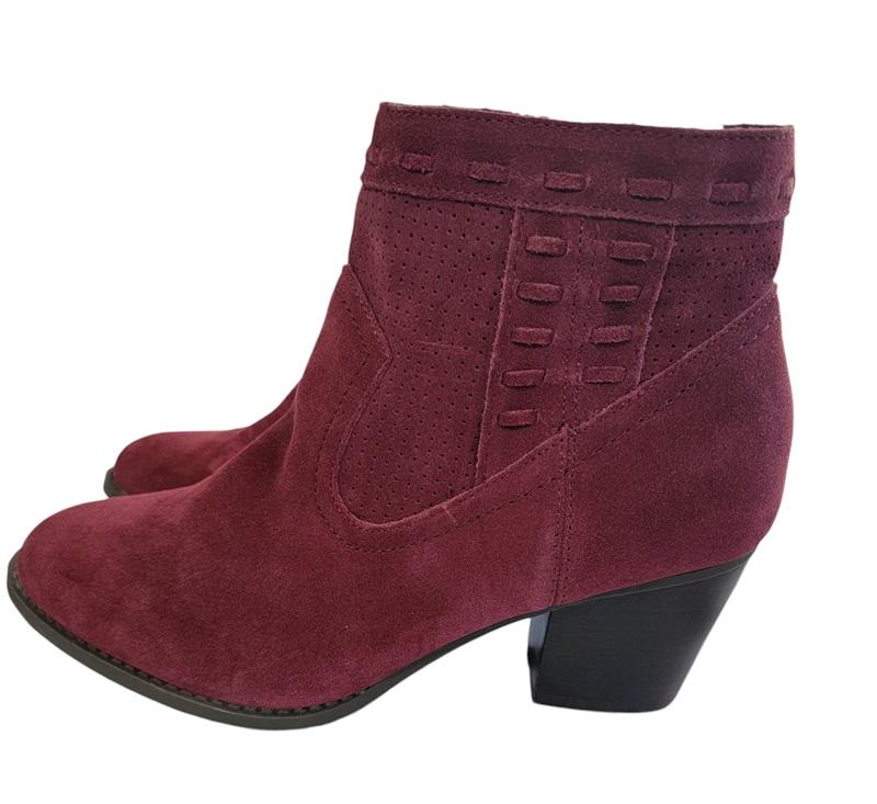 NWOT Market Spruce Caia 9 Ankle Boots Burgundy Suede 120442