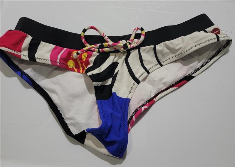 NWT O'Neill 36 Cheeky On Bird of Paradise Bikini Swim Bottom 120456