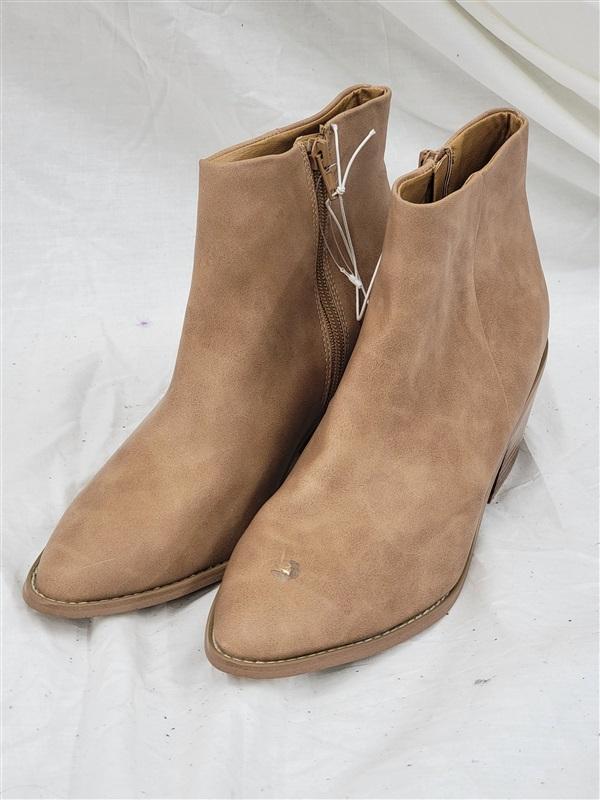 PO Report 7.5 Odeza Tan Cowboy Boots Stacked Heel 120574