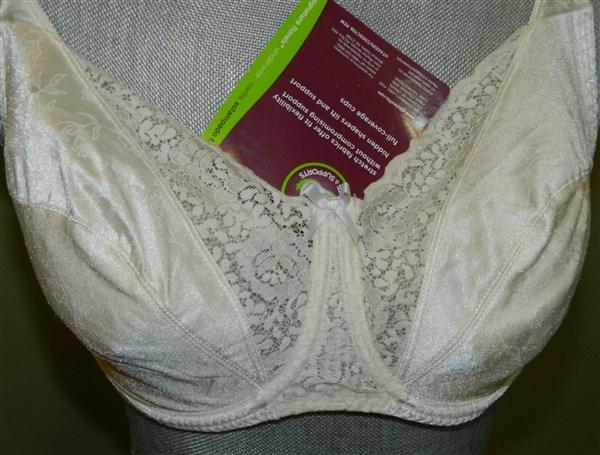 PO Playtex Secrets 36DD Full Figure Underwire Bra 4422 White 120584