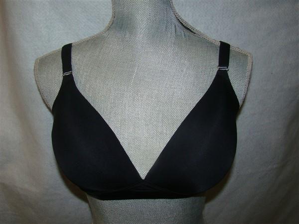 NWOT Vanity Fair 38D Fits You Perfectly Wireless Bra 72250 Black Bra 120601