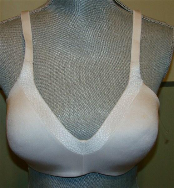NWOT Warner's 38D Back to Smooth Wire Free Contour Bra 1275 White 120607