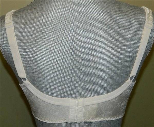 NWT Playtex Secrets 38D Full Figure Underwire Bra 4422 White 120611