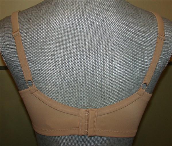 NWOT Oh Baby 40C Motherhood Maternity Underwire Nursing Bra Beige 120675