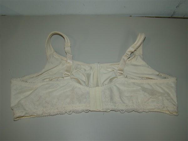 NWOT Comfort Choice 50C Side Wire Bra Leisure Ivory 120676