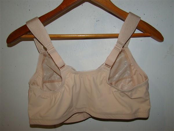 NWT Glamorise 40C Soft Shoulder Front Close T-Back Support Bra 9815 Beige 120690