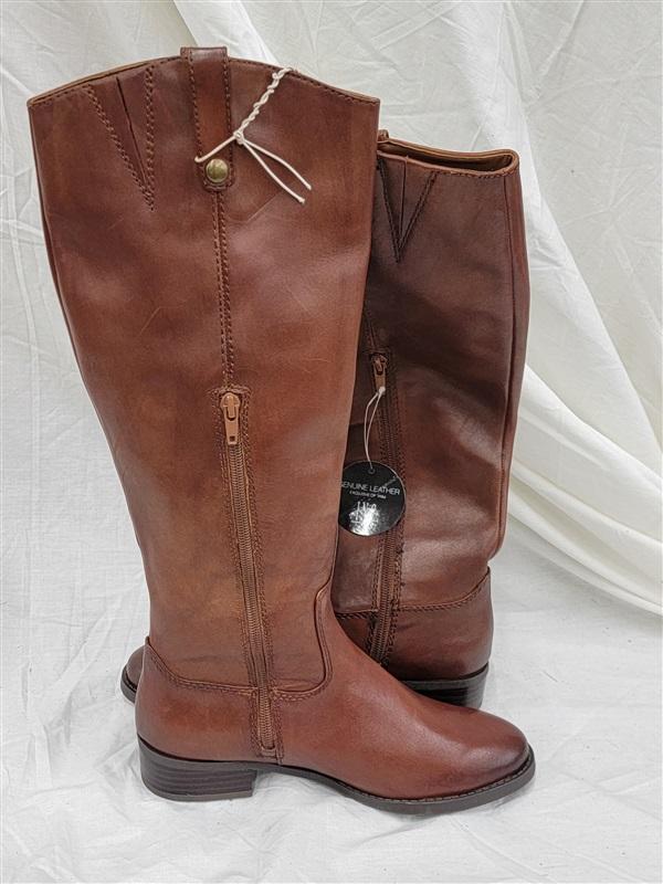 NWT INC 6.5 Fawne Leather Knee High Boots Riding Boots Equestrian