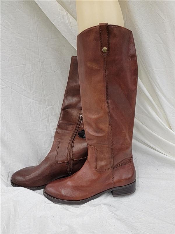 NWT INC 6.5 Fawne Leather Knee High Boots Riding Boots Equestrian