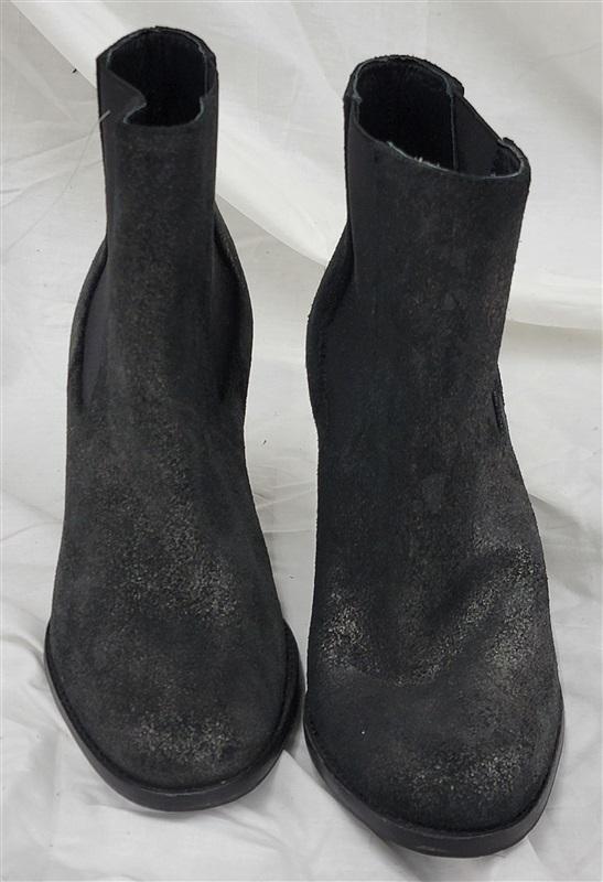 NWOT Thursday Boot Co 7.5 Galaxy Chelsea Ankle Boots Black Glitter 120813