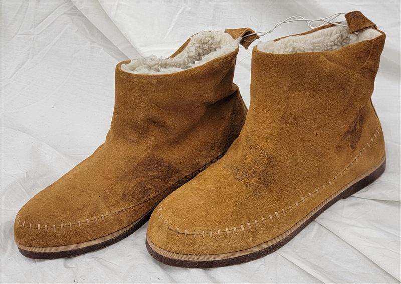NWOT Steve Madden Tommy 8.5 Carmel Brown Suede 120822