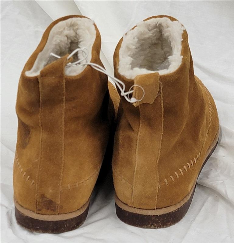 NWOT Steve Madden Tommy 8.5 Carmel Brown Suede 120822