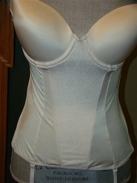 NWOT Maidenform Luleh 34D Merriwidow Corset Chic Essentials 33492 Ivory 120947