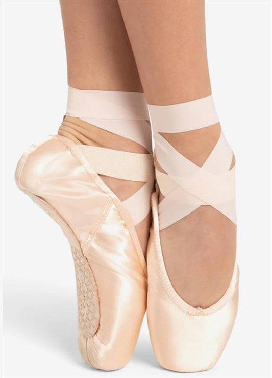 NWOT Capezio Ava Pointe Shoe #2.5 Shank Broad Toe Box 120979