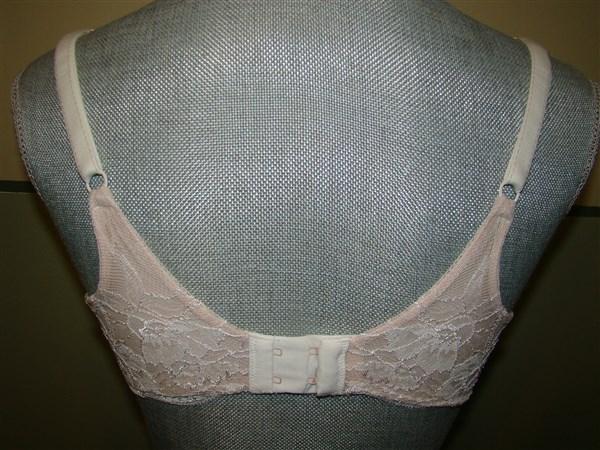 NWOT Maidenform 34D Comfort Devotion Embellished Demi Bra 9441 Ivory 120981