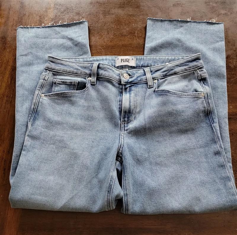 NWOT PAIGE 30 Sloane Crop Raw Hem Jean Blue 121306