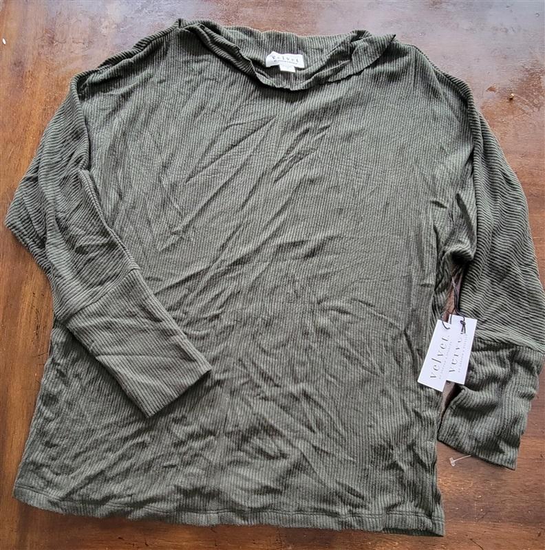 NWT Velvet by Graham & Spencer L Borsala Cozy Rib Dolman Top Green 121374