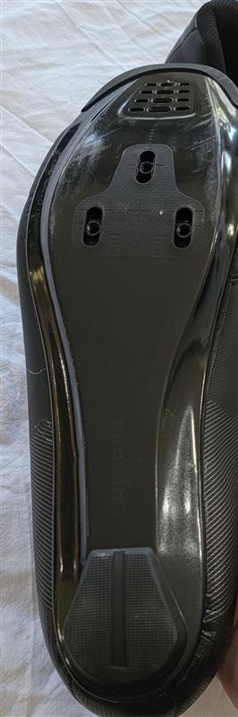NWOT Shimano 9.7 Men's RC1 Road Bike Shoes Black 121397