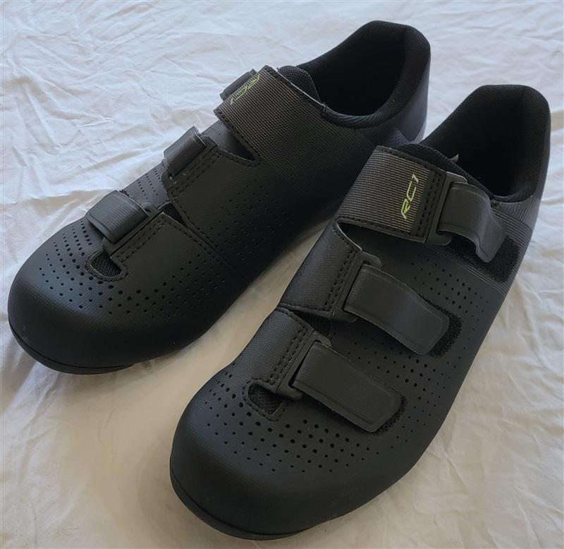 NWOT Shimano 9.7 Men's RC1 Road Bike Shoes Black 121397