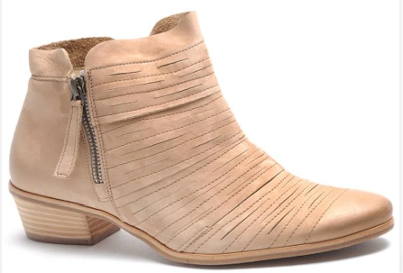 NWOT Paul Green 7.5 Shasta Sliced Ankle Boots Black 121402