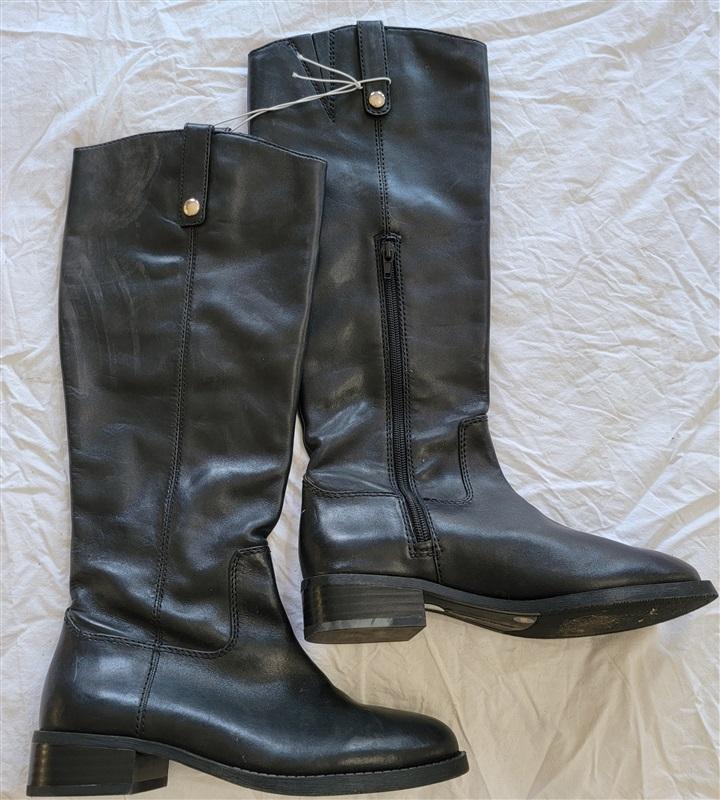 NWOT INC 6 Fawne Leather Knee High Boots Riding Boots Equestrian 121408