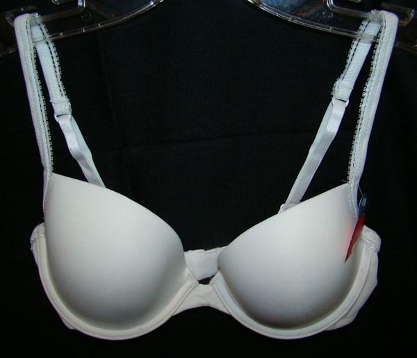 NWOT Maidenform Charmed 36D White Lightly Padded Bra 0127 121431