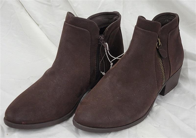 NWOT Mia 7.5 Kendis Faux Leather Brown Pull On Ankle Boots 121490
