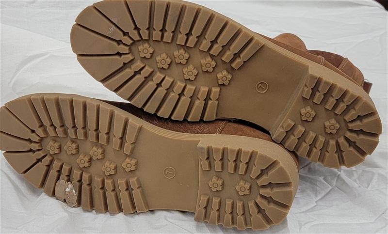 NWOT Loft 7 Lug Chelsea Booties Brown Suede Boots 121491