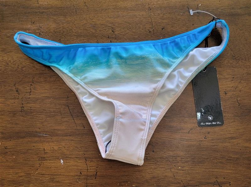 NWT Wildfox L Beachy Bikini Swim Bottoms 121512