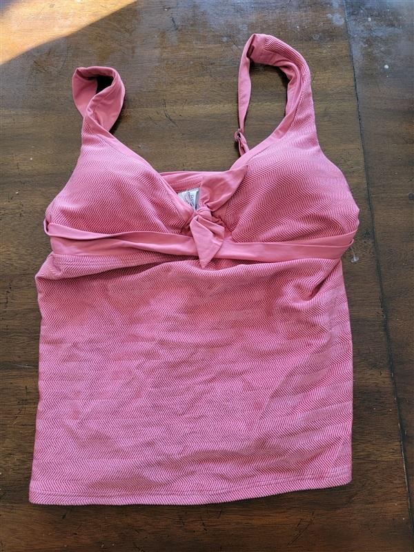 NWOT Becca Crossroads M Solid Pink Tankini Swim Top 121527
