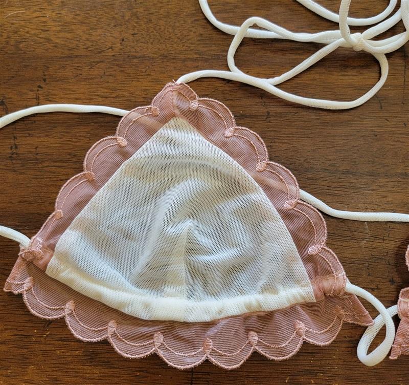NWOT Tularosa XS Sheer Slide Triangle Top Tie Lace Border Ivory Pink 121541