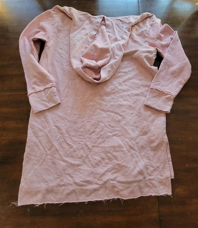 NWOT Urban Outfitters M Pink Hoodie Sweatshirt Raw Hem 121544