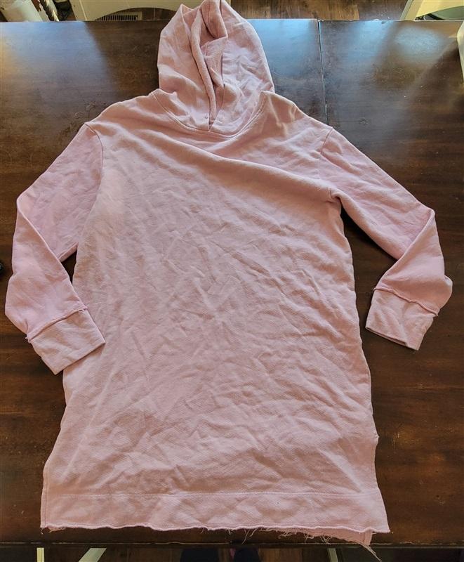 NWOT Urban Outfitters M Pink Hoodie Sweatshirt Raw Hem 121544