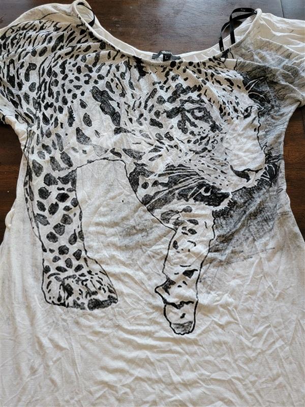 NWOT Sky L Cheetah T-Shirt Tunic Chain Trim White Gray 121552