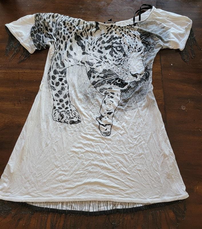 NWOT Sky L Cheetah T-Shirt Tunic Chain Trim White Gray 121552