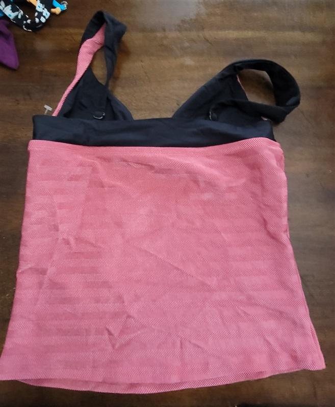 NWOT Becca Crossroads M Solid Pink Black Tankini Swim Top 121619