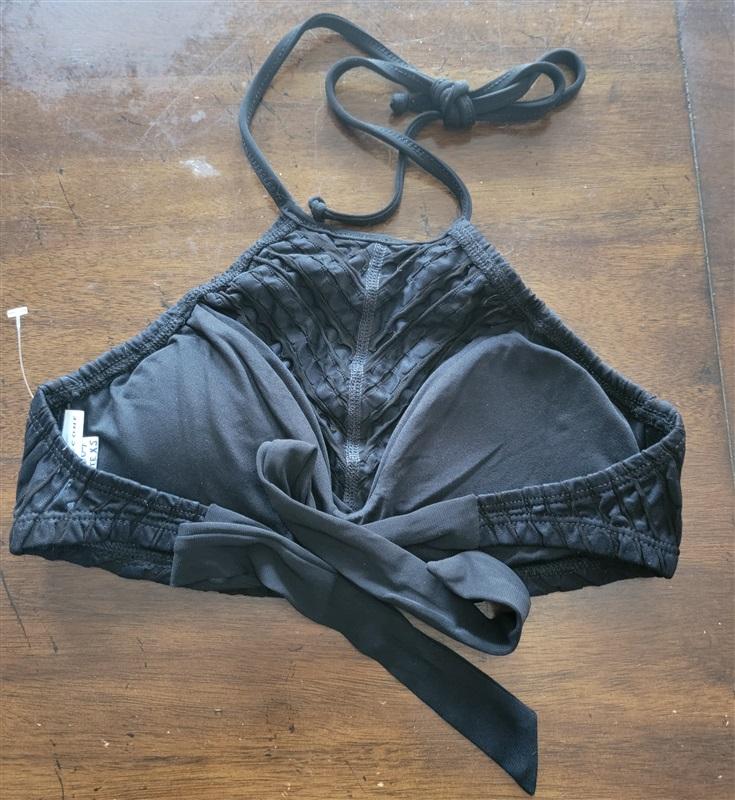 NWOT Robin Piccone XS High Neck Ribbon Black Bikini Swim Top 121712