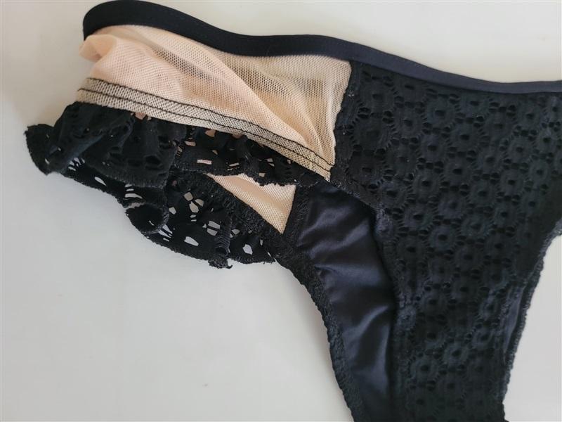 NWOT Wildfox Swim S Black Lace Bikini Bottoms 121742