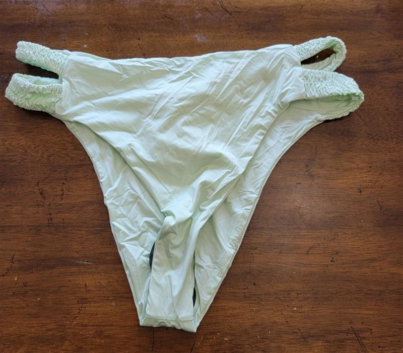 NWT Volcom Simply Solid L Mint Green Strappy Bikini Swim Bottom 121858