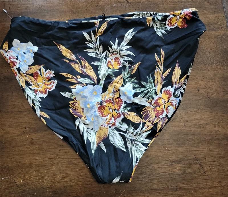 NWOT Volcom Simply Seamless 14W Black Floral Cheeky Bikini Swim Bottom 121888
