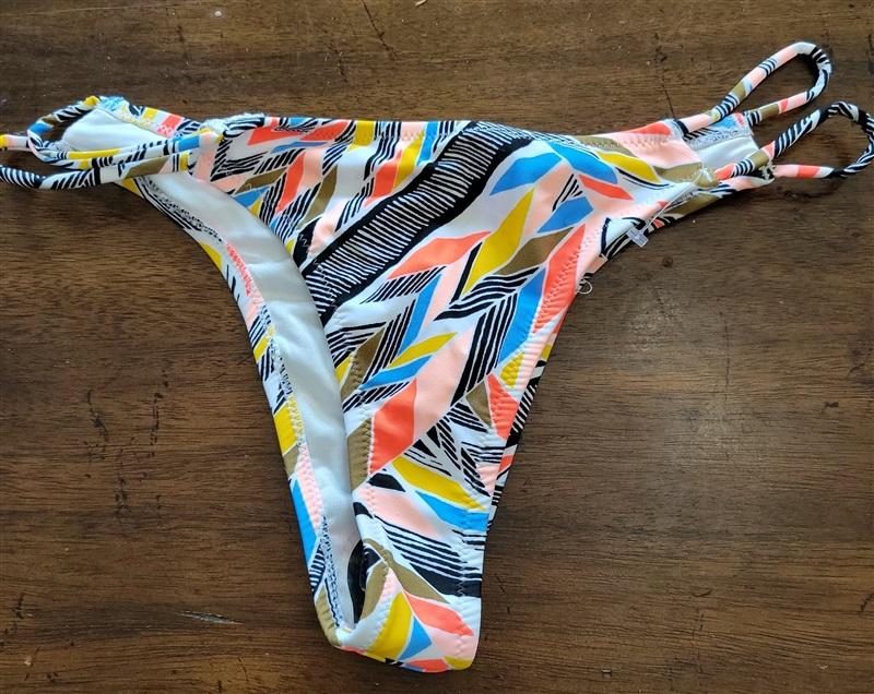 NWOT Volcom S Chevron Strappy Cheeky Bikini Swim Bottoms 121896