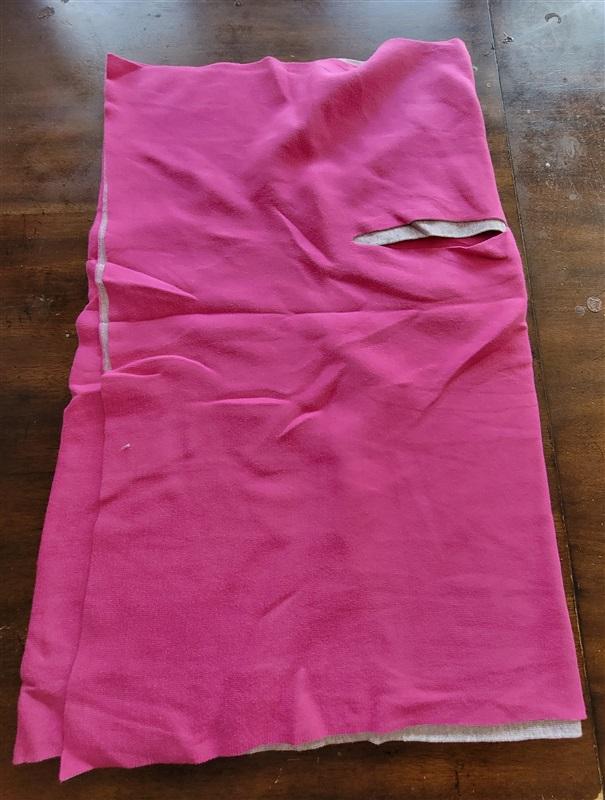 NWOT Chico's Reversible Travel Wrap Pink & Gray 4 Way 121902