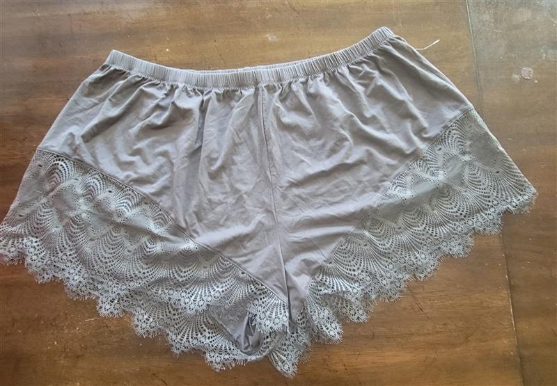 NWOT Cosabella L Lace Gray Charcoal Pajama Shorts 121909