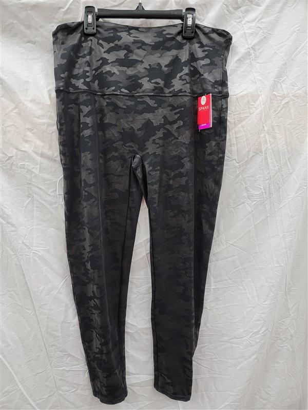 NWT Spanx 2X Petite Faux Leather Camo Leggings Black 121923
