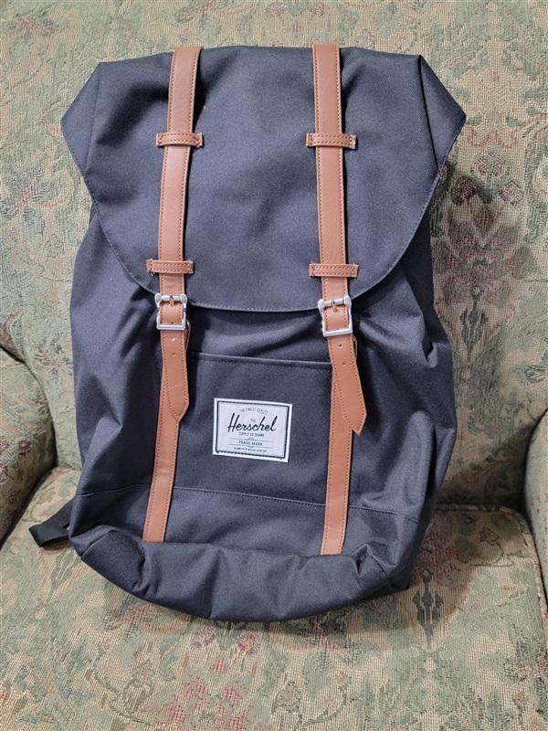 NWT Herschel Retreat Heavy Weight Canvas 19.5L Black Backpack 122044