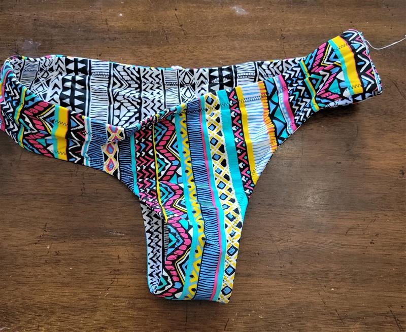 NWOT Volcom L Reversible Cheeky Bikini Swim Bottoms 122131