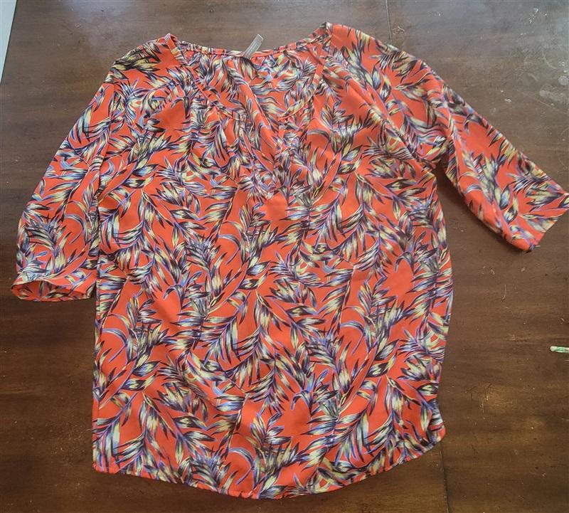 NWOT Last Tango S V Neck Red Palm Tunic Top 122133